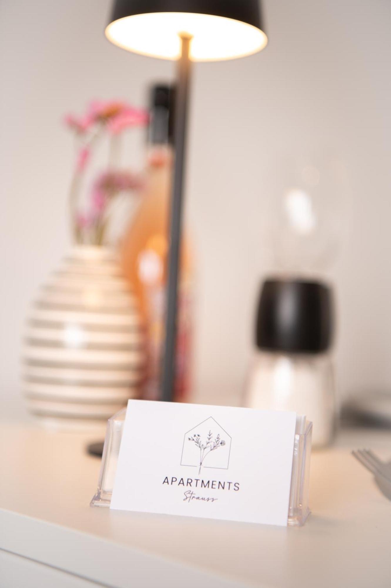 Apartments Strauss Near Bs-Hauptbahnhof Braunschweig Eksteriør bilde